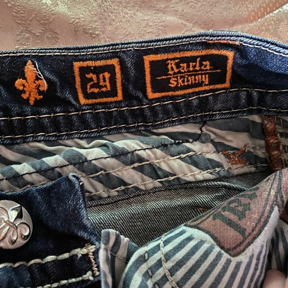 Rock revival used like new jeans - Picture 3 of 3